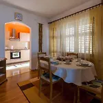 In 39208 شقة تْسْغيكفانِتْسا