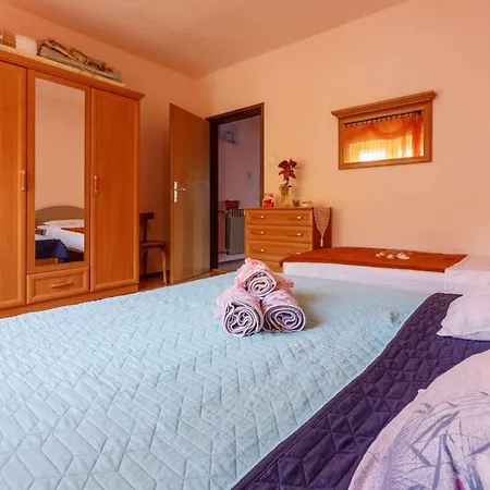 In 39208 Apartment *