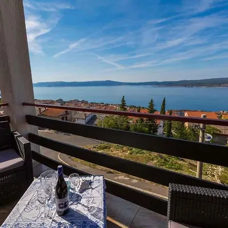 In 39208 公寓 茨里克韦尼察