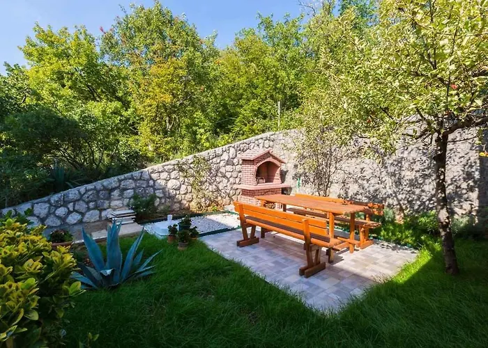 In 39208 公寓 茨里克韦尼察